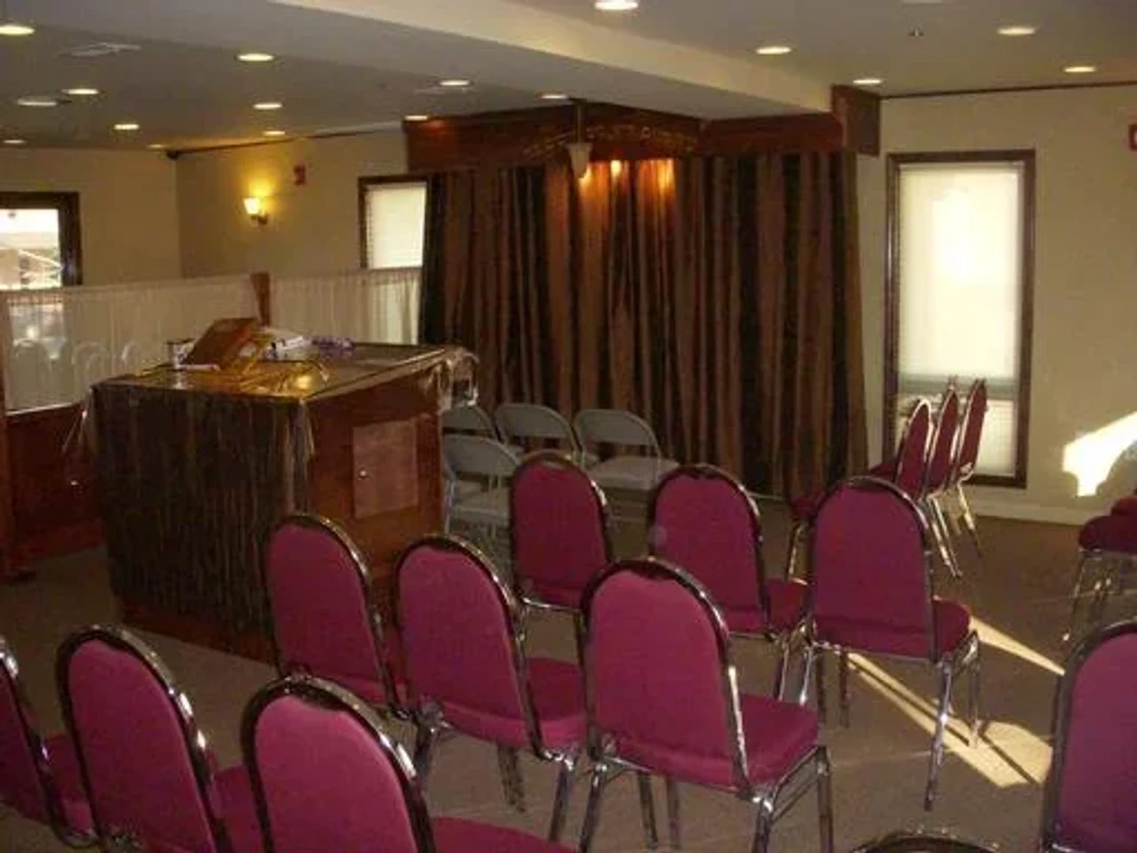 Congregation Darchei Noam