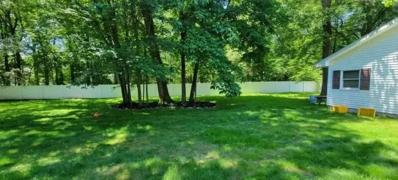 Villa Airmont, terrasse, aire de jeux – Airmont, Mon