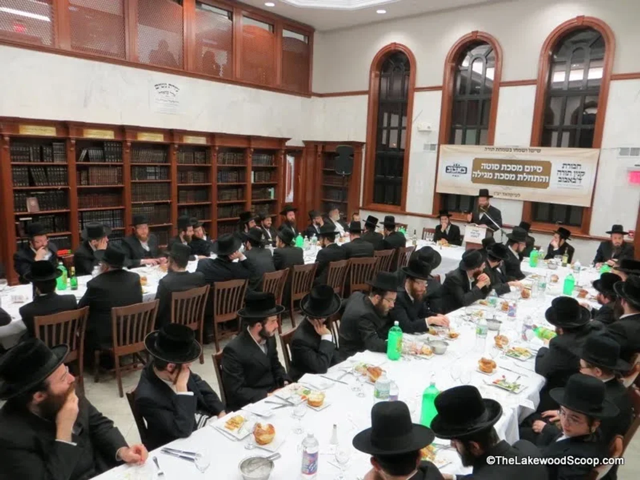 Chasidei Bobov Of Lakewood