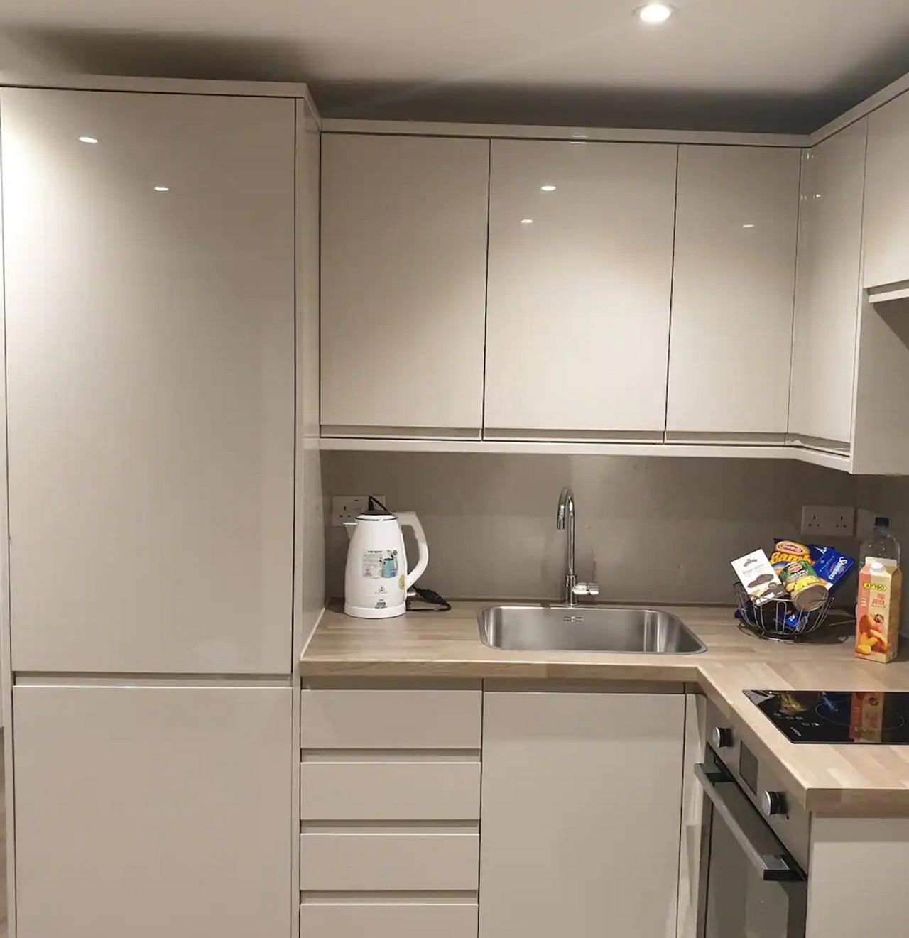 Kosher Hotel style suite