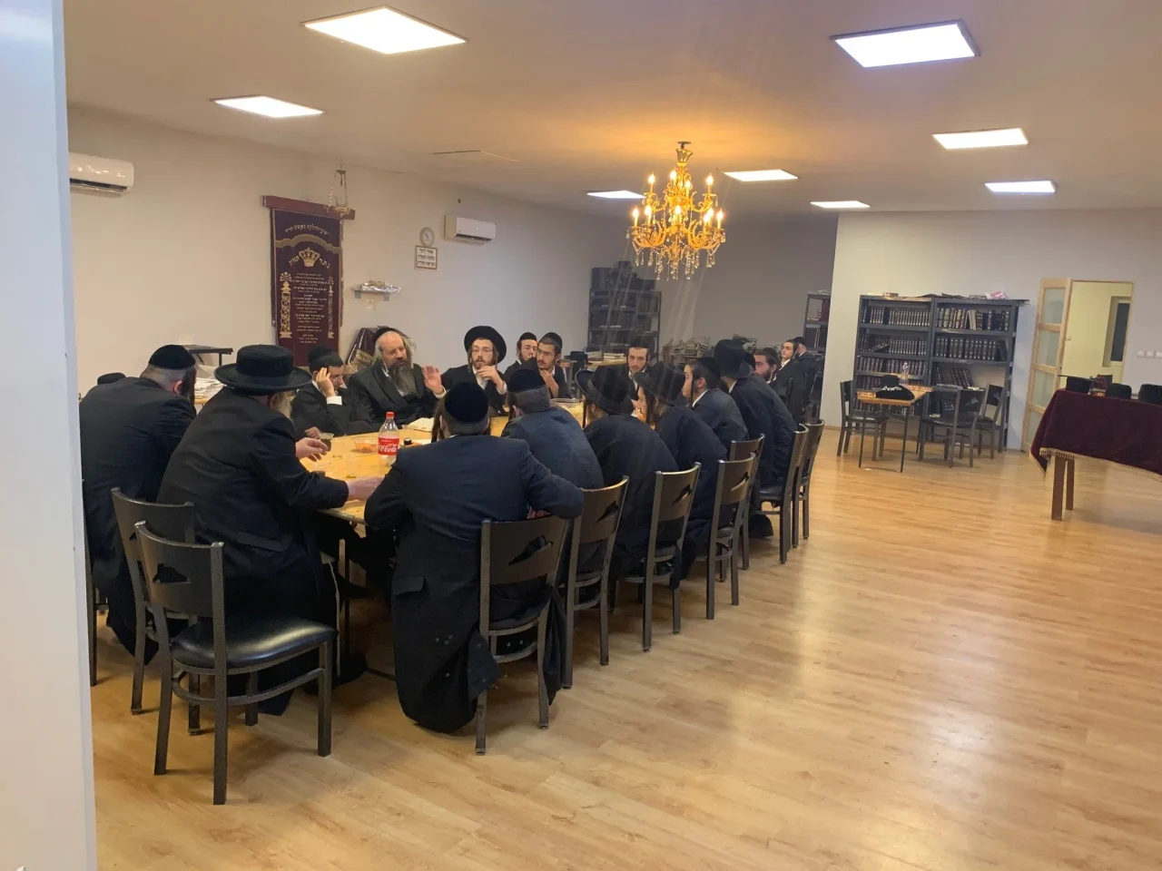 Reb Shayele Guest House Shul - ביהמ"ד ר' ישעי'לעס גאסט הויז