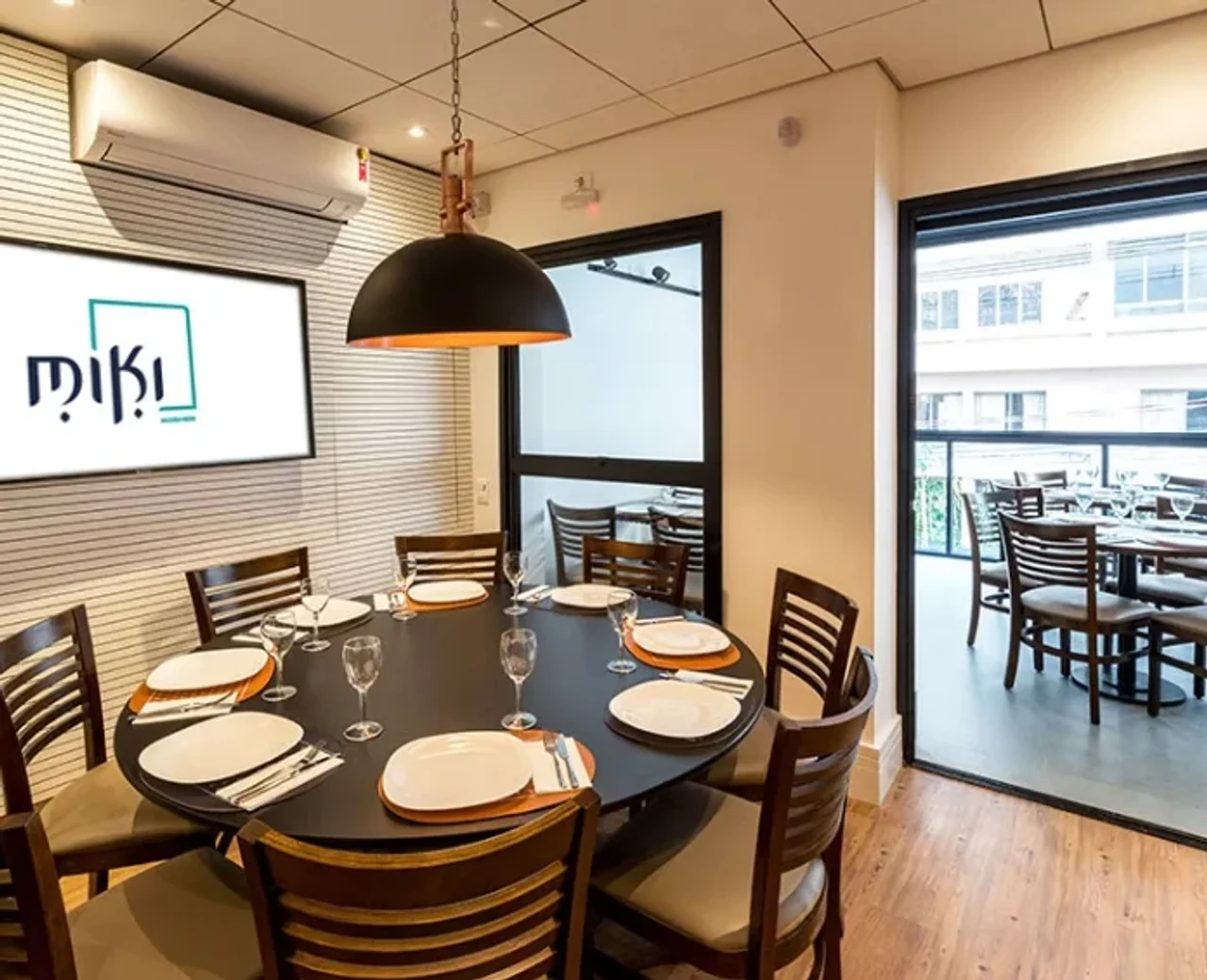 Miki Kosher Restaurante - Dairy & Sushi