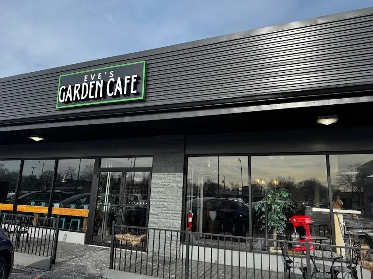 Eve's Garden