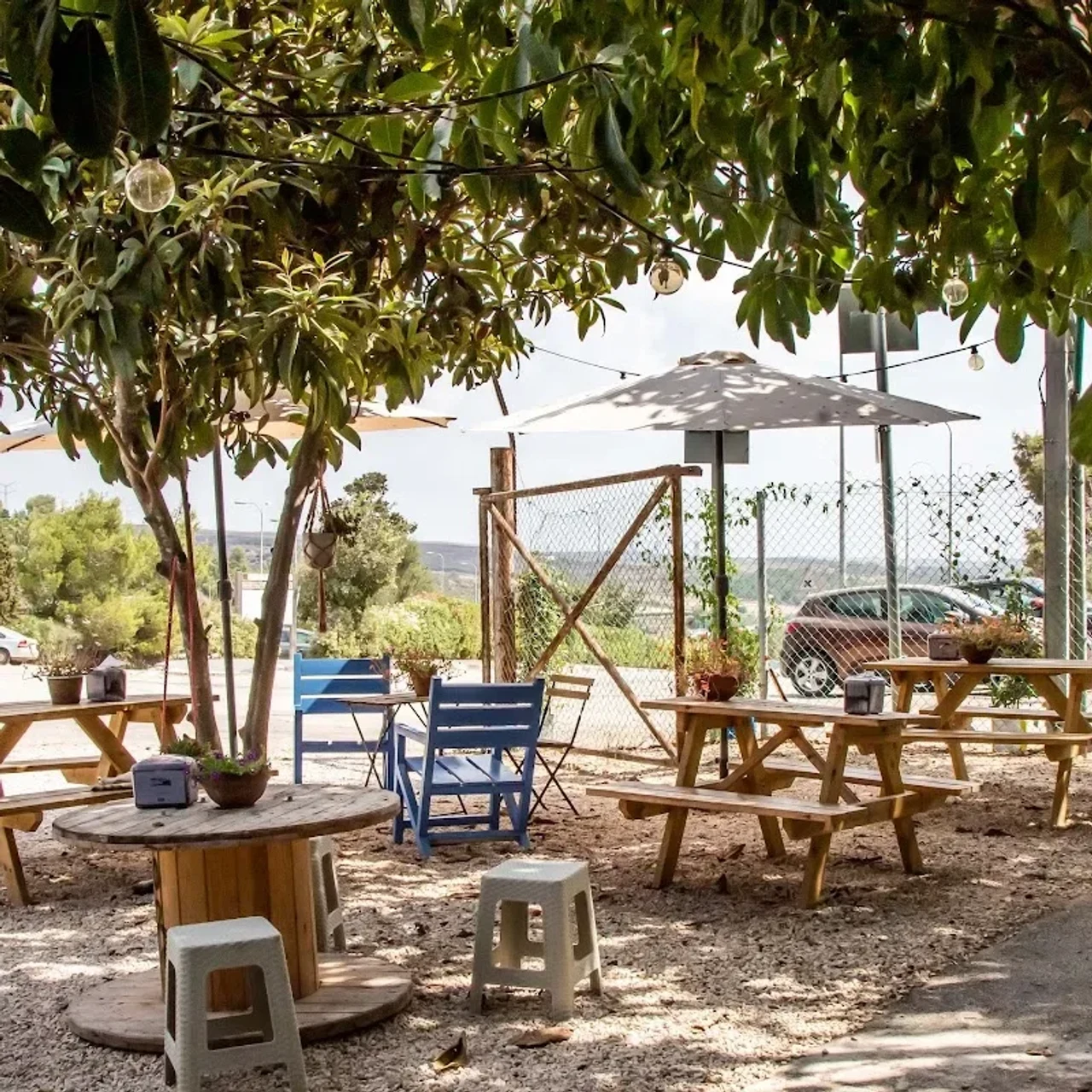 Café Hamoshava Bitan Ha'uga