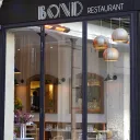 Monsieur et Madame Bond