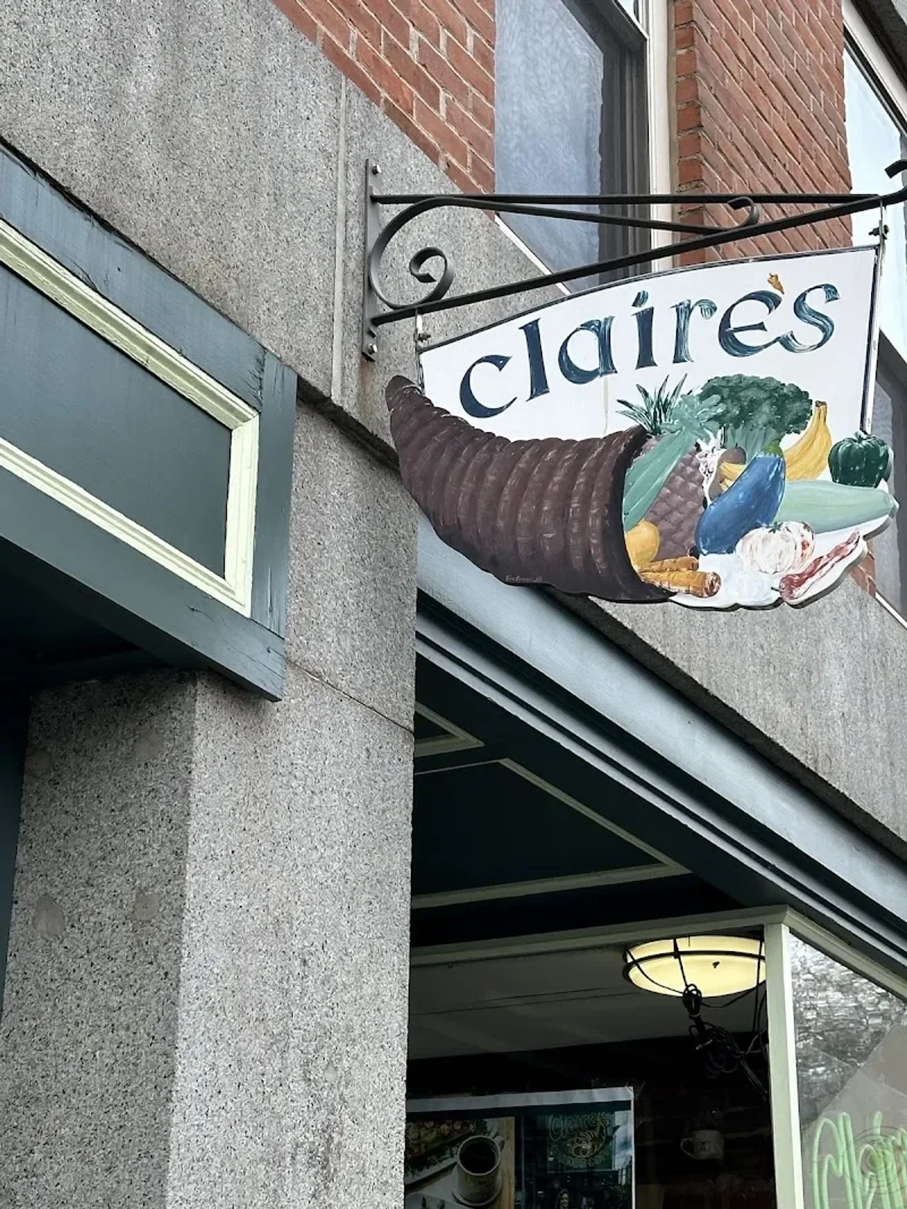 Claire's Corner Copia