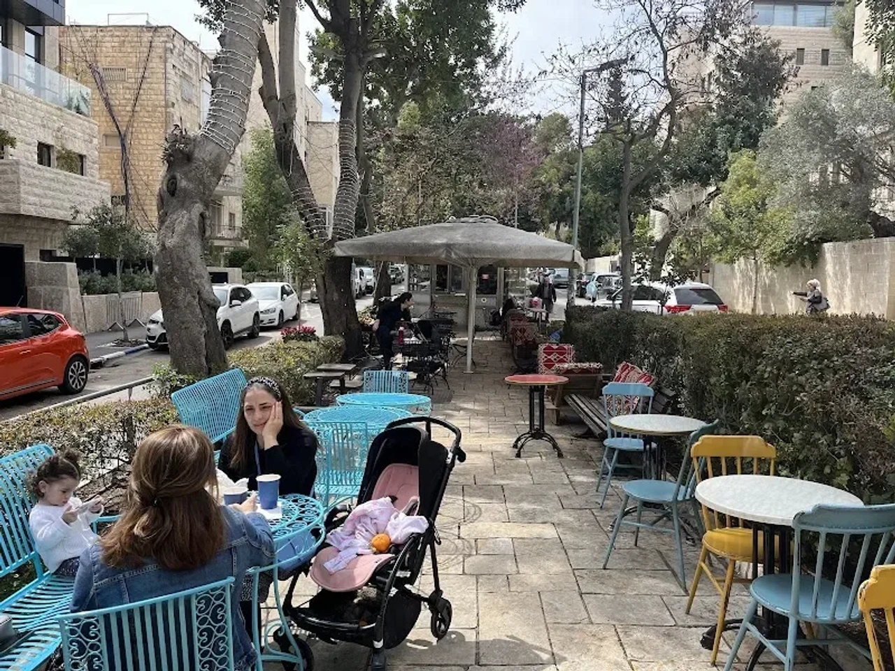 רחל בשדרה
