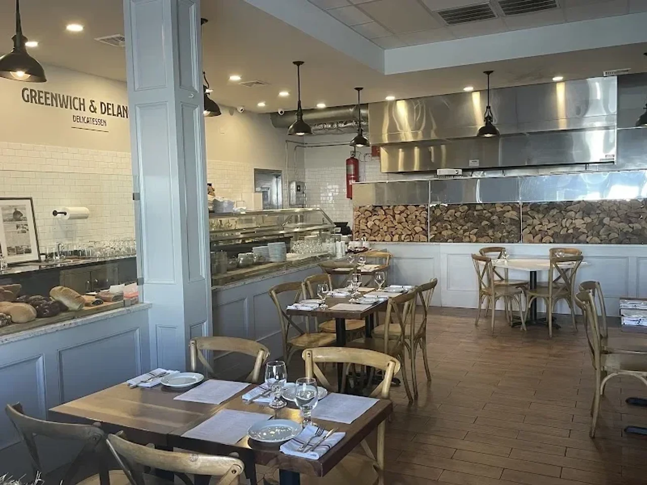 Delancy Street Glatt Kosher Delicatessen & Restaurant