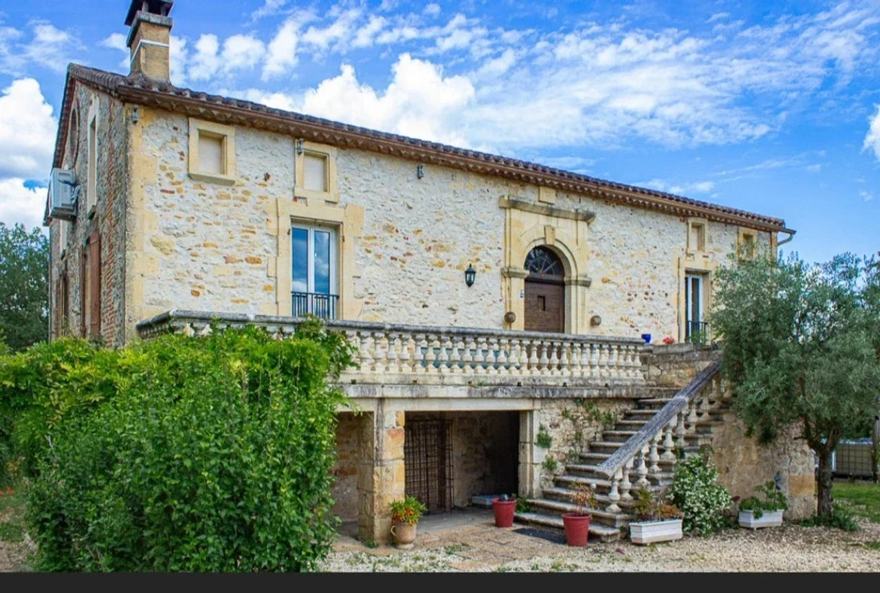 18 Century House, 8 bedroom,France