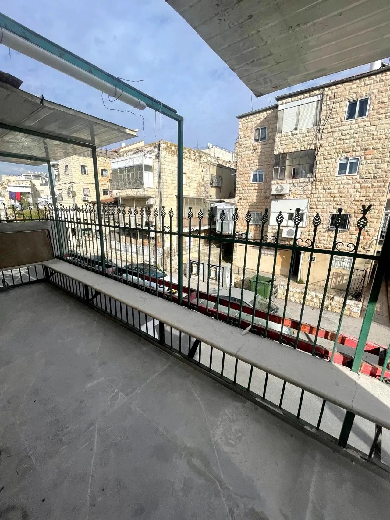 דירת סנהדריה עם 4 חדרי שינה ליד רמת אשכול