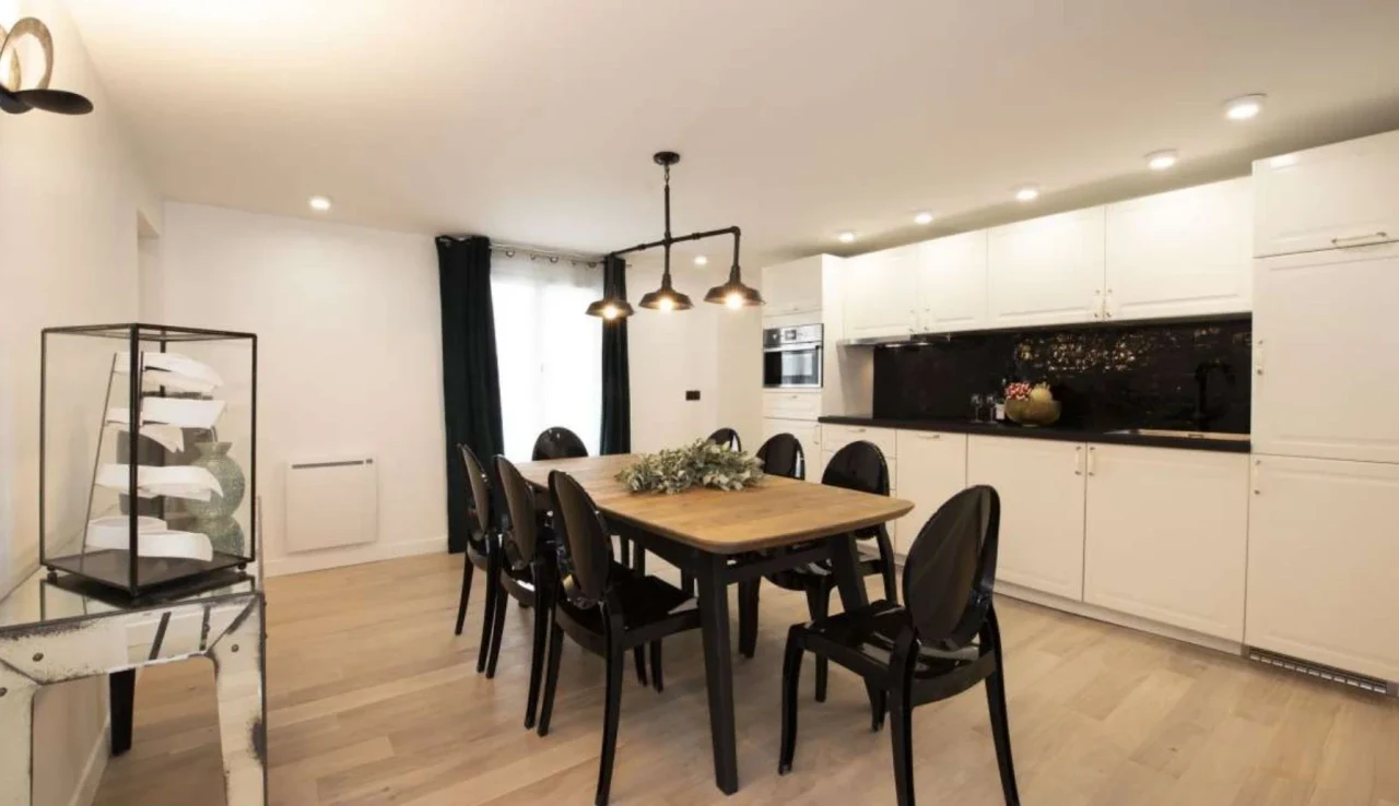 Stunning 112m² Apartment with Three Bedrooms