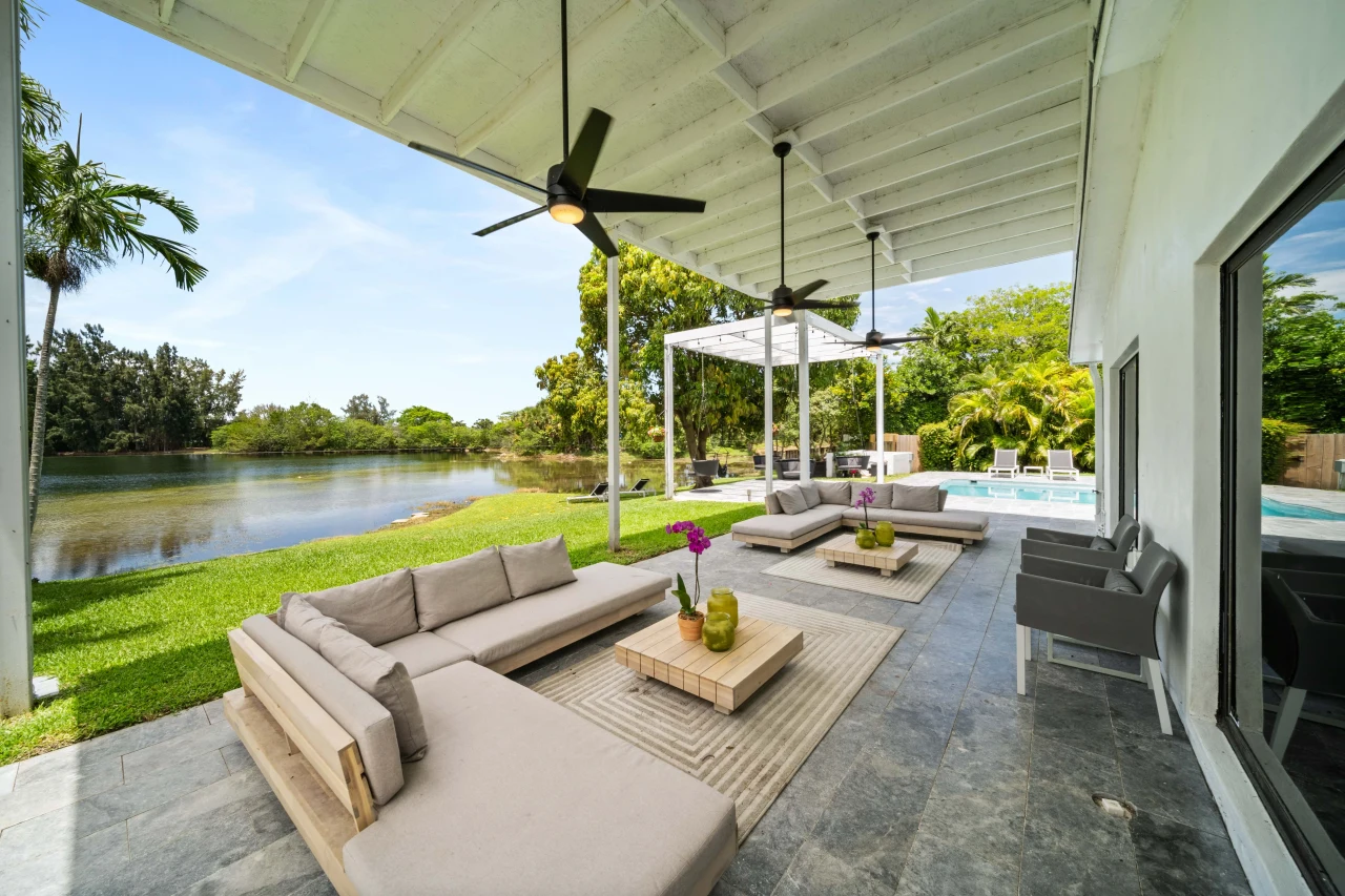Marina Villa, propriété privée en bord de lac